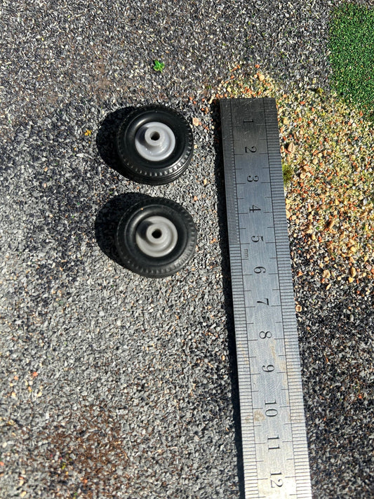 Tractor Farm machinery Rubber tyre wheel sets 24mm x 7mm Image