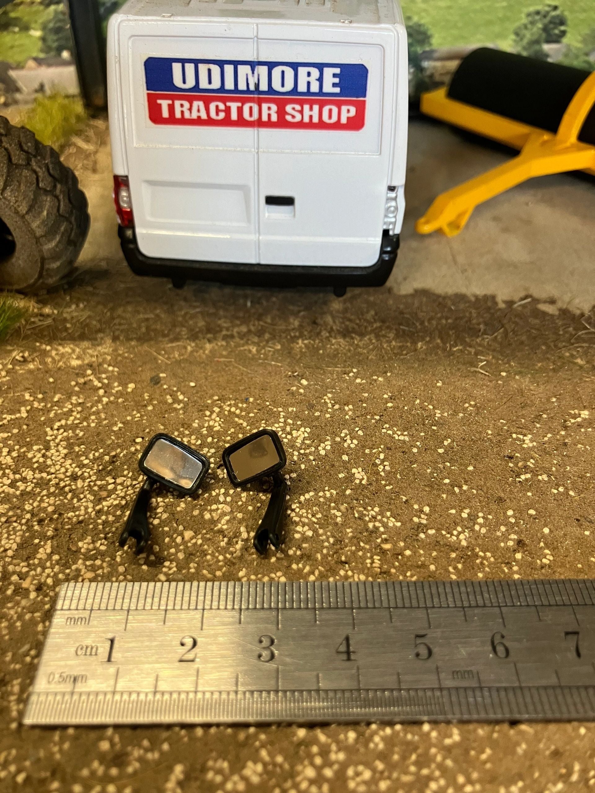 Tractor Mirrors pair of 1:32 scale farm machinery truck Image 3