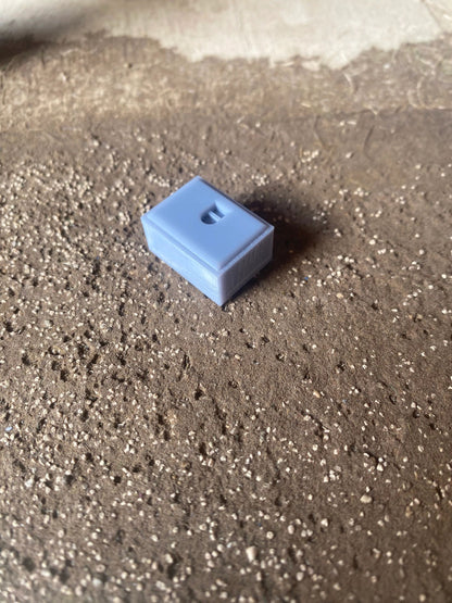 Tractor Trailer Toolbox 1:32 scale 20mm x 15mm Image 4
