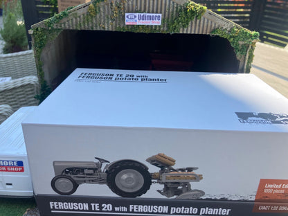 Universal Hobbies 1/32 Scale Tractor Uh5364 Ferguson te 20 with Sirocco Cab Grey | Achetez sur Universal Hobbies 1/32 Scale Tractor Uh5364 Ferguson te 20 with Sirocco Cab Grey | Achetez sur