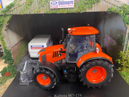 Universal Hobbies Kubota M7-174 Tractor BOXED 1:32 scale UH6727 Image 5