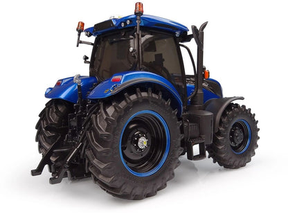 Universal Hobbies New Holland T7.225 Basildon 2 Millionth Tractor BOXED 1:32 scale UH6744 Image 7