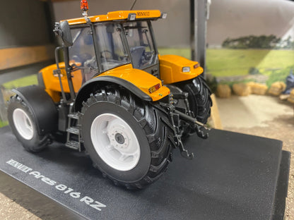 Universal Hobbies Renault 816RZ Tractor BOXED 1:32 scale UH6329 Image 5