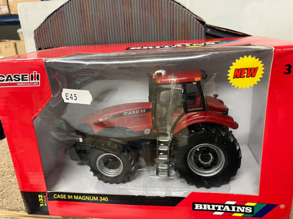 Vintage Britains CASE IH Magnum 340 Tractor 1:32 scale 42757 Image