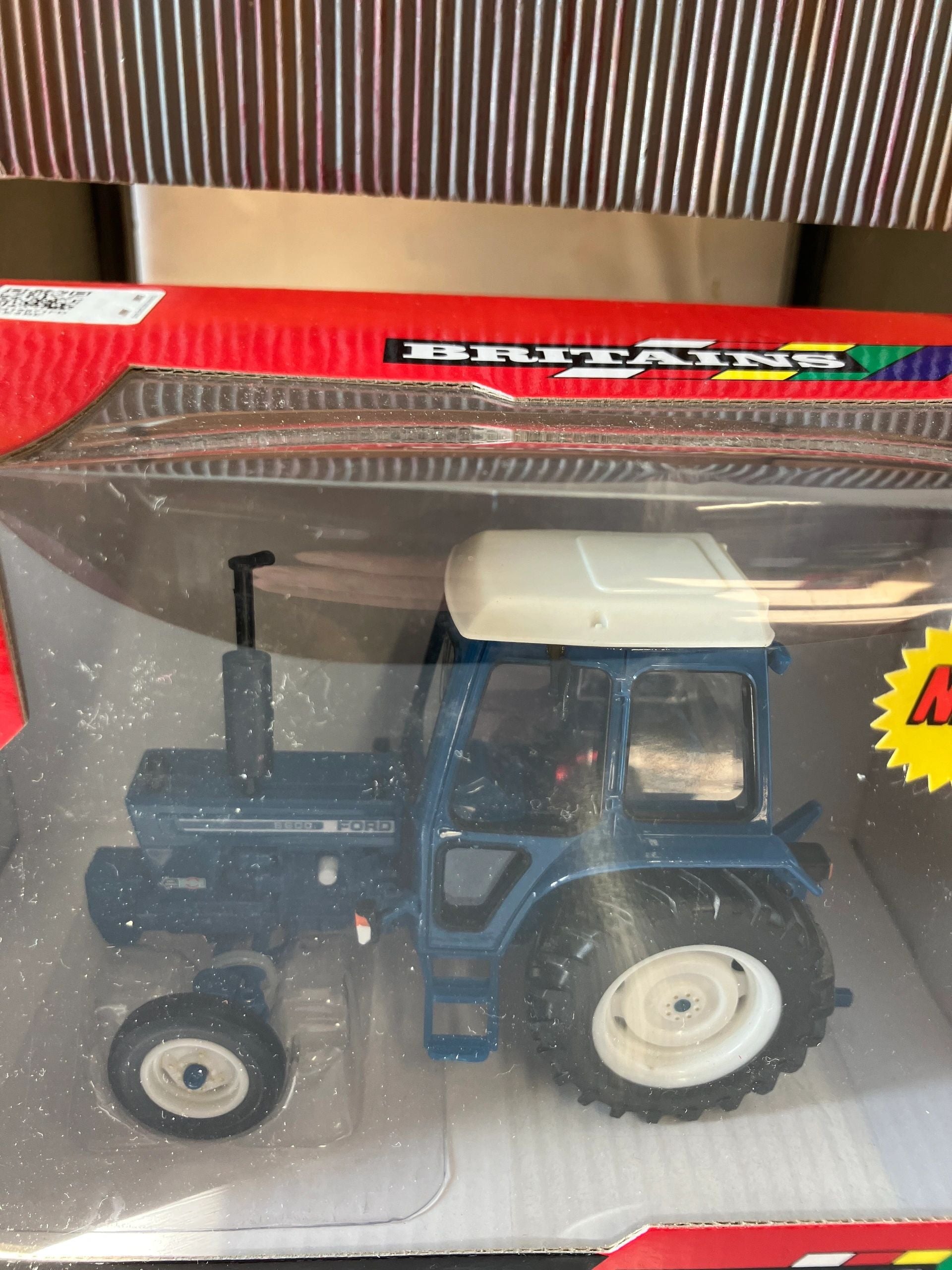Vintage Britains Ford 6600 bubble cab Tractor 1:32 scale 42794 Image 2