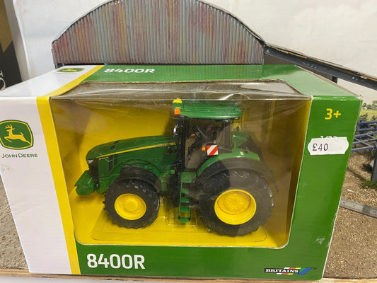 Vintage Britains John Deere 8400R Tractor 1:32 scale 43174 Image