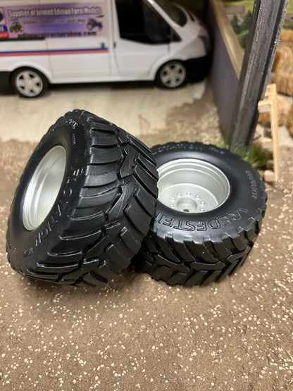 Vredestein Floatation 800/60 R32 tractor tanker wheel set 1:32 scale 54mm x 27mm Image 3