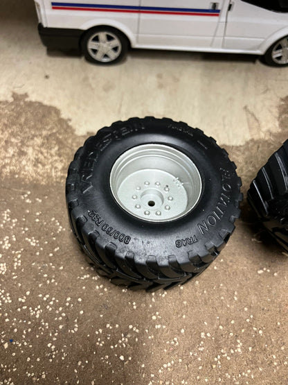 Vredestein Floatation 800/60 R32 tractor tanker wheel set 1:32 scale 54mm x 27mm Image 7