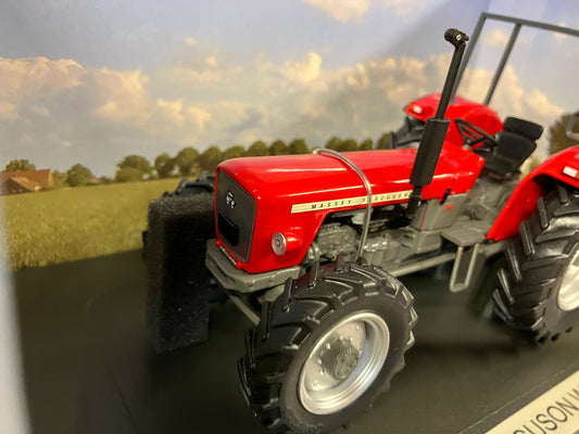 Weise Toys Massey Ferguson Wotan II Tractor NEW boxed in 1:32 scale Image 2