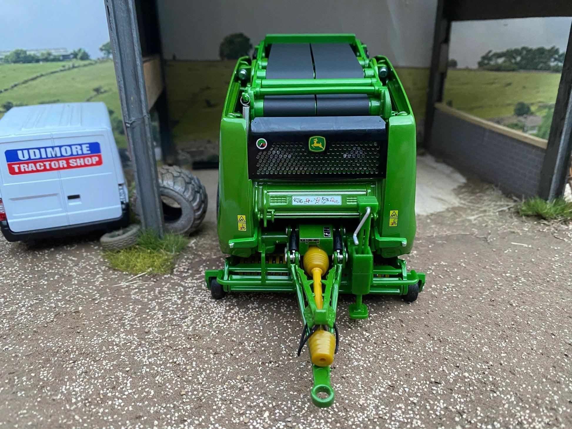 Wiking John Deere 990 Baler 1:32 scale Boxed Image 3