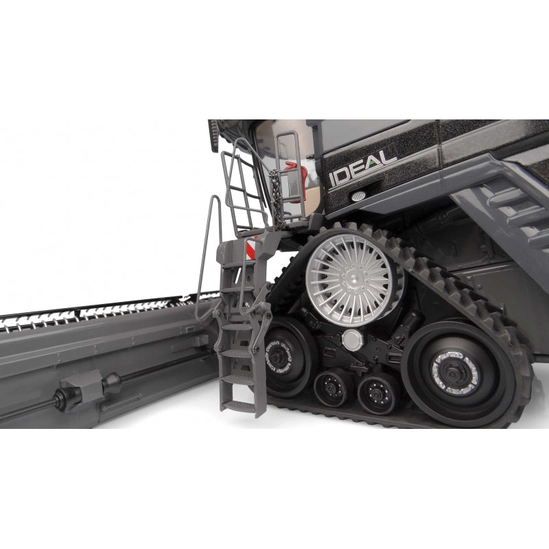 UH6624 Fendt Ideal 10T Combine Harvester 1:32 scale Universal Hobbies SPECIAL OFFER