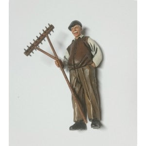 04865-1 Man with rake Farmer Artisan32 farm machinery 1:32 scale diorama 55mm