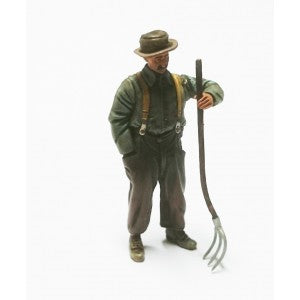 04866-2 Man with fork Farmer Artisan32 farm machinery 1:32 scale diorama