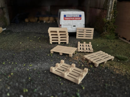 10 x 1:32 1:50 scale Pallets Britains Siku style model farm diorama type 2