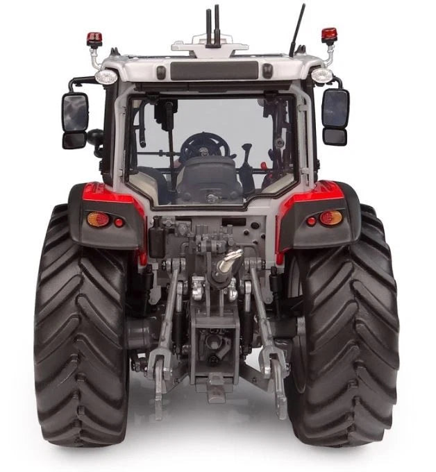 6808 Universal Hobbies Massey Ferguson 5M.145 tractor BOXED 1:32 scale New