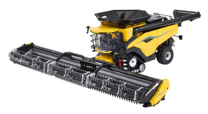 43403 Britains Prestige New Holland CR11 Combine Harvester 1:32 scale New BOXED