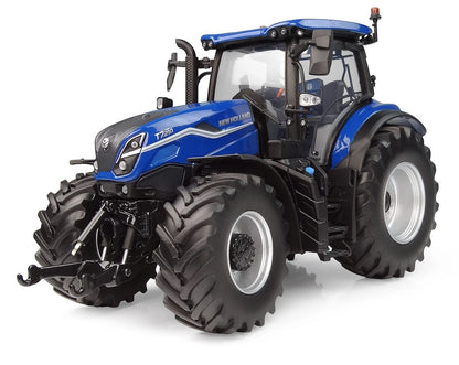 Universal Hobbies New Holland T7.210 Dynamic Blue Tractor BOXED 1:32 scale UH6810