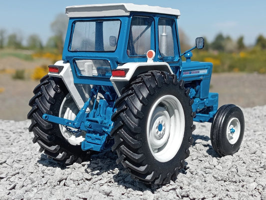 TAB MODELS Ford 5000 Tractor 1:32 scale Scratch Built