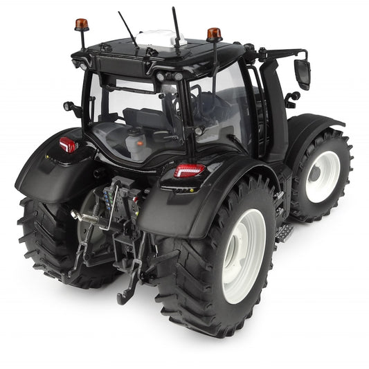 Universal Hobbies Valtra N175 Metallic Black Tractor UH7235 Limited Edition 750 Pieces 1:32 Scale – Pre-Order September
